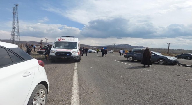 Bingöl yolunda trafik kazası: 5 yaralı