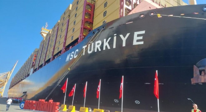Dünyanın en büyük gemisine  Türkiye  adı verildi
